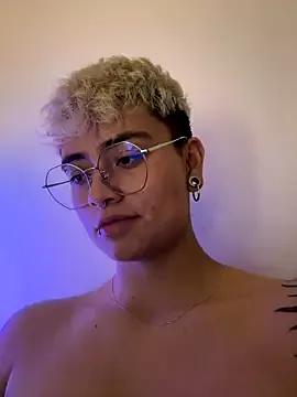 Chriss_gomez2 from StripChat is Freechat