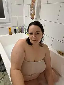 Chrissy_Christal from StripChat is Freechat