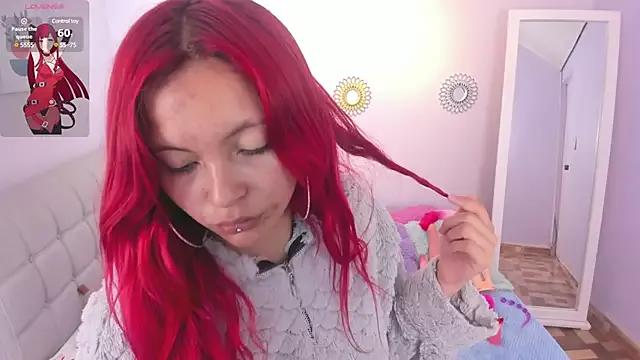 cloee_love from StripChat is Freechat