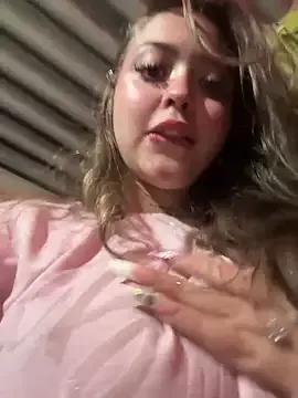Cloee_XD webcams show profile image 