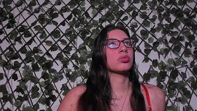 Teen sex cams free adult cams: check-out the satisfaction of conversing and c2c with our stunning models, who will teach you all about seduction and dreams with their smoking hot shapes.