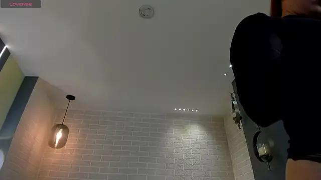 CorinaJames from StripChat is Freechat