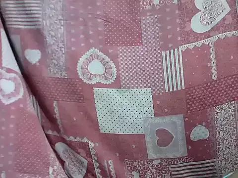CreamyPussy30 from StripChat is Freechat