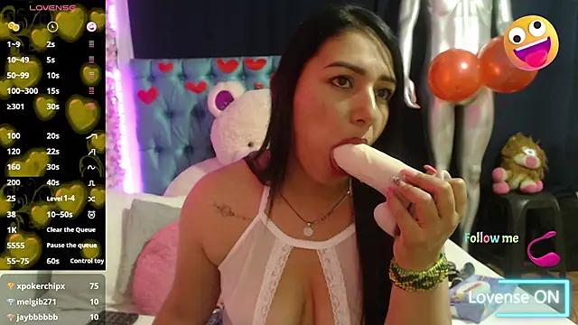 Teen sex cams free adult cams: check-out the satisfaction of conversing and c2c with our stunning models, who will teach you all about seduction and dreams with their smoking hot shapes.