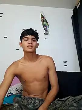 crisvasquez08 from StripChat is Freechat