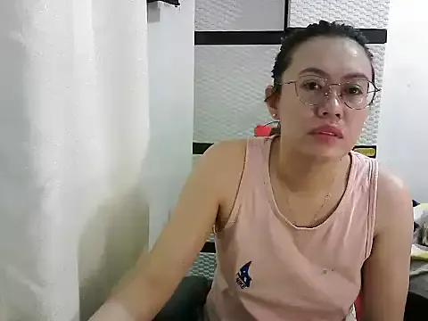 crizzybel from StripChat is Freechat
