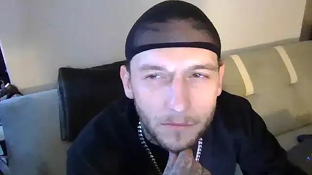 Photos of cruz815 from StripChat is Freechat