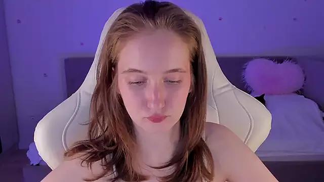 CrystalSoul_ from StripChat is Freechat