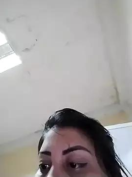 Cubanitaxxx from StripChat is Freechat
