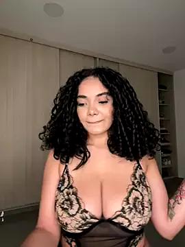 Curlyierr from StripChat is Freechat