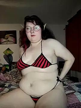 curvyandsweet from StripChat is Freechat