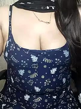 Cute-Akshi from StripChat is Freechat