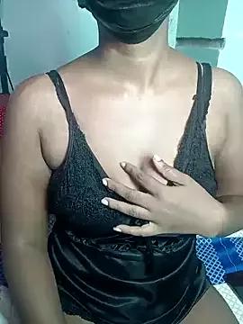 Cutee-nisha from StripChat is Freechat