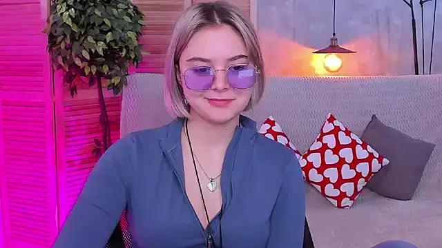 Teen sex cams free adult cams: check-out the satisfaction of conversing and c2c with our stunning models, who will teach you all about seduction and dreams with their smoking hot shapes.