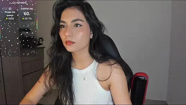 Dahian-peach from StripChat is Freechat