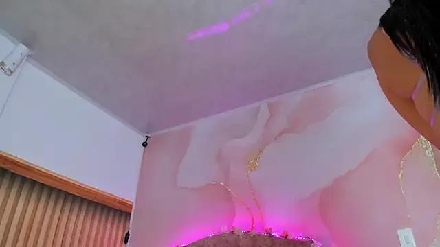 Teen sex cams free adult cams: check-out the satisfaction of conversing and c2c with our stunning models, who will teach you all about seduction and dreams with their smoking hot shapes.