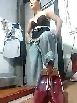 Photos of daisy_will from StripChat is Freechat