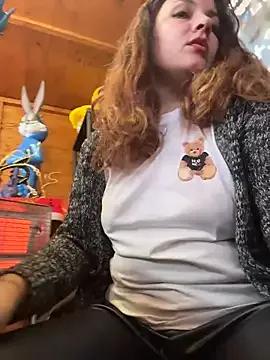 DaisyVibesss from StripChat is Freechat