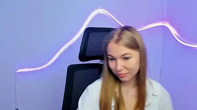 Dana_flowers from StripChat is Freechat