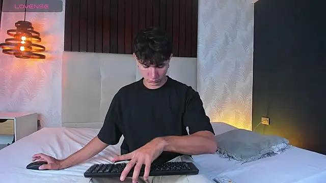 Teen sex cams free adult cams: check-out the satisfaction of conversing and c2c with our stunning models, who will teach you all about seduction and dreams with their smoking hot shapes.