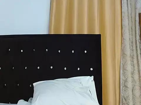 deliciuspetite from StripChat is Freechat