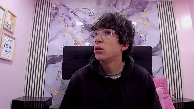 Teen sex cams free adult cams: check-out the satisfaction of conversing and c2c with our stunning models, who will teach you all about seduction and dreams with their smoking hot shapes.