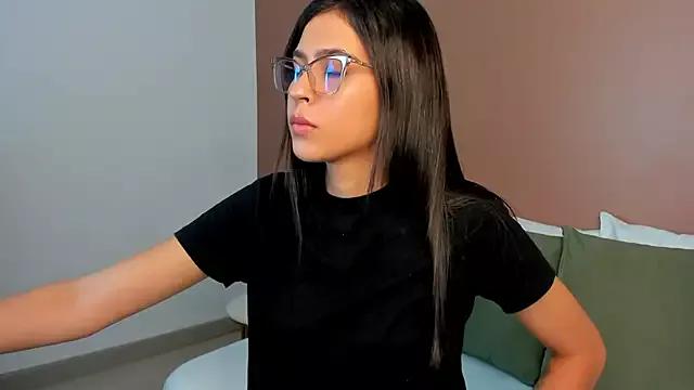 desireee_ from StripChat is Freechat
