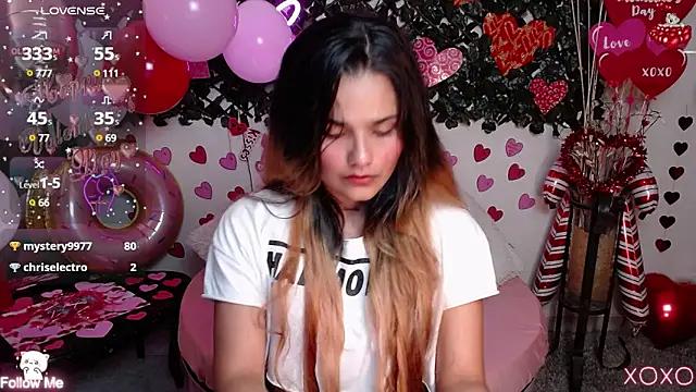 Teen sex cams free adult cams: check-out the satisfaction of conversing and c2c with our stunning models, who will teach you all about seduction and dreams with their smoking hot shapes.