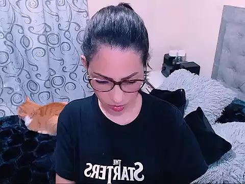 diana__34 from StripChat is Freechat