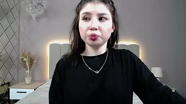 DianaMello from StripChat is Freechat