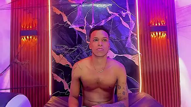 Dinasty_Moon_ from StripChat is Freechat