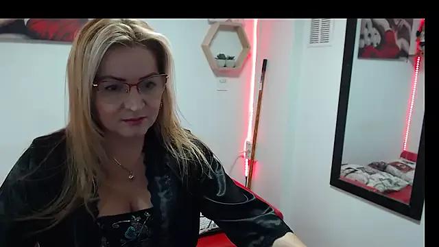 DIVAX_MONSERRAT from StripChat is Freechat