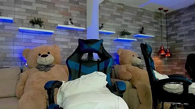 Teen sex cams free adult cams: check-out the satisfaction of conversing and c2c with our stunning models, who will teach you all about seduction and dreams with their smoking hot shapes.