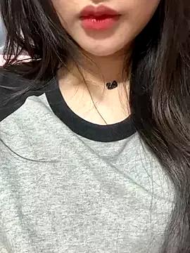 Photos of Dolly282 from StripChat is Freechat