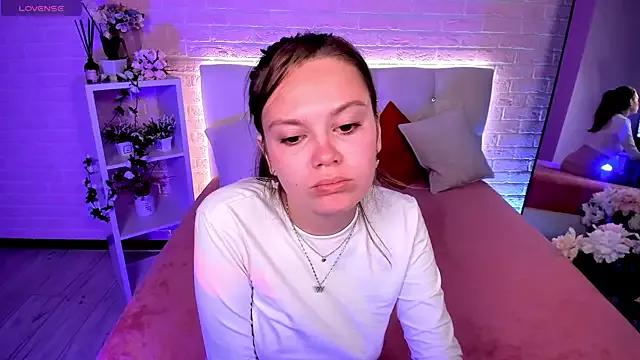 Teen sex cams free adult cams: check-out the satisfaction of conversing and c2c with our stunning models, who will teach you all about seduction and dreams with their smoking hot shapes.