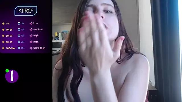 Dominahot4you from StripChat is Freechat
