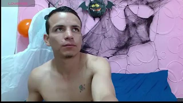 dominic_coper from StripChat is Freechat