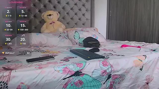 Teen sex cams free adult cams: check-out the satisfaction of conversing and c2c with our stunning models, who will teach you all about seduction and dreams with their smoking hot shapes.