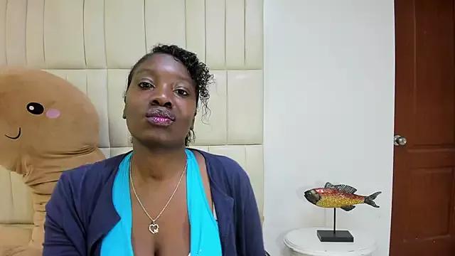 Dulce_Ivy_ from StripChat is Freechat