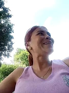 dulcelatin21 from StripChat is Freechat