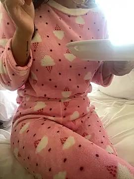 DulceMya6 from StripChat is Freechat