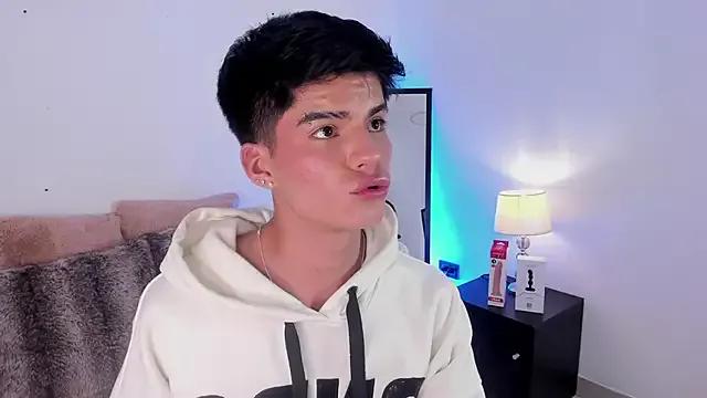 Teen sex cams free adult cams: check-out the satisfaction of conversing and c2c with our stunning models, who will teach you all about seduction and dreams with their smoking hot shapes.