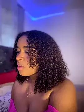 Dyan_adams from StripChat is Freechat
