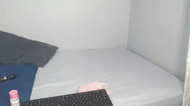 EbonyTinyX from StripChat is Freechat