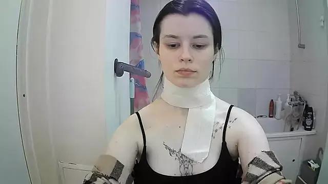 EdlinEngelby from StripChat is Freechat