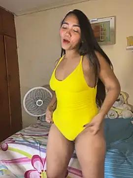 effie_castroo from StripChat is Freechat
