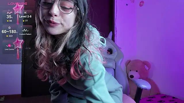 Teen sex cams free adult cams: check-out the satisfaction of conversing and c2c with our stunning models, who will teach you all about seduction and dreams with their smoking hot shapes.