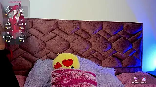 elaia_muller_ from StripChat is Freechat
