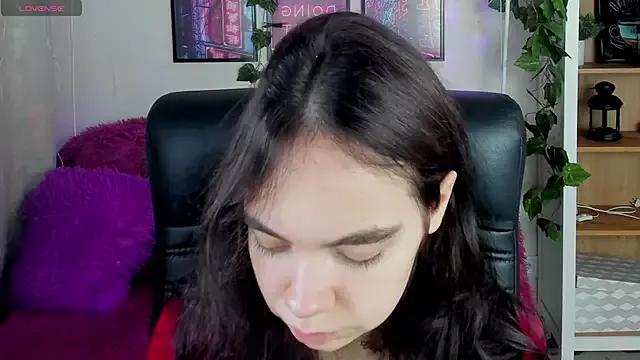 Elise_Noir from StripChat is Freechat