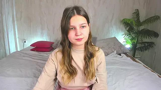 Elle_Ellise from StripChat is Freechat